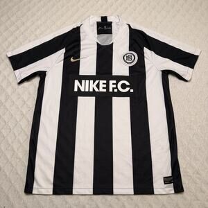 NIKE FC Soccer Home Jersey Shirt Black/White Men’s Large AH9510-100 EUC
